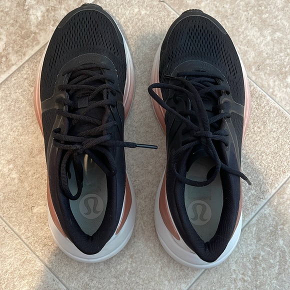 Lululemon Blissfeel Running Shoe - Picture 5 of 6